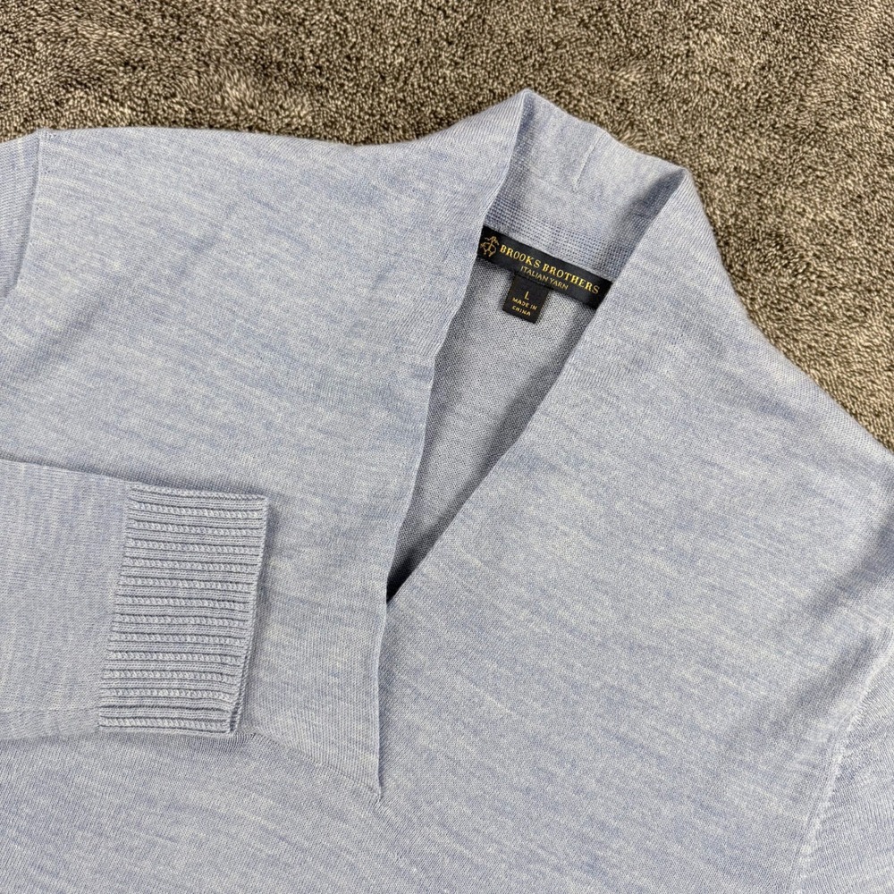 Brooks Brothers Womens L Light Blue 100% Merino Wool Italian Yarn Split Neck Top